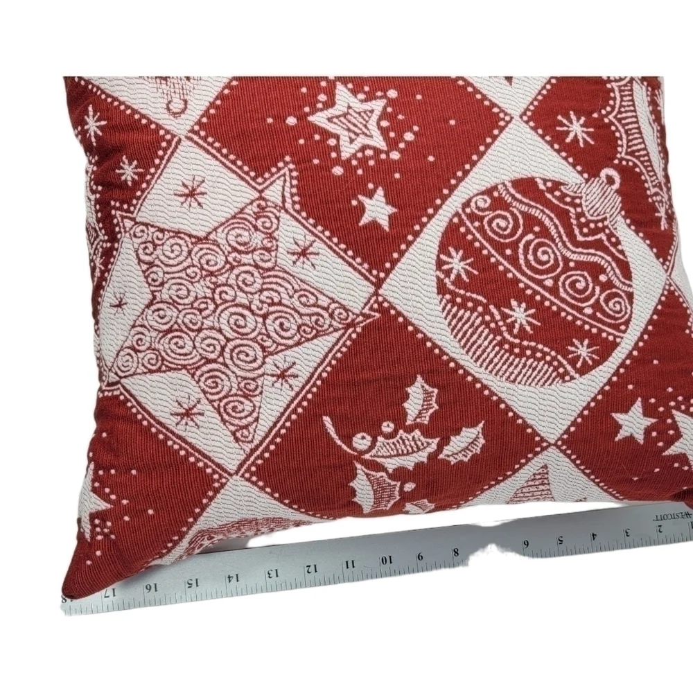 DEKOTAH 18x18 Christmas Tapestry Pillow Holly Red White Stars T05